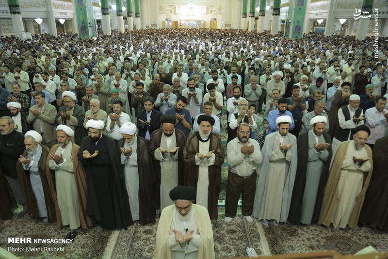 نماز عید قربان در حرم حضرت معصومه(س)