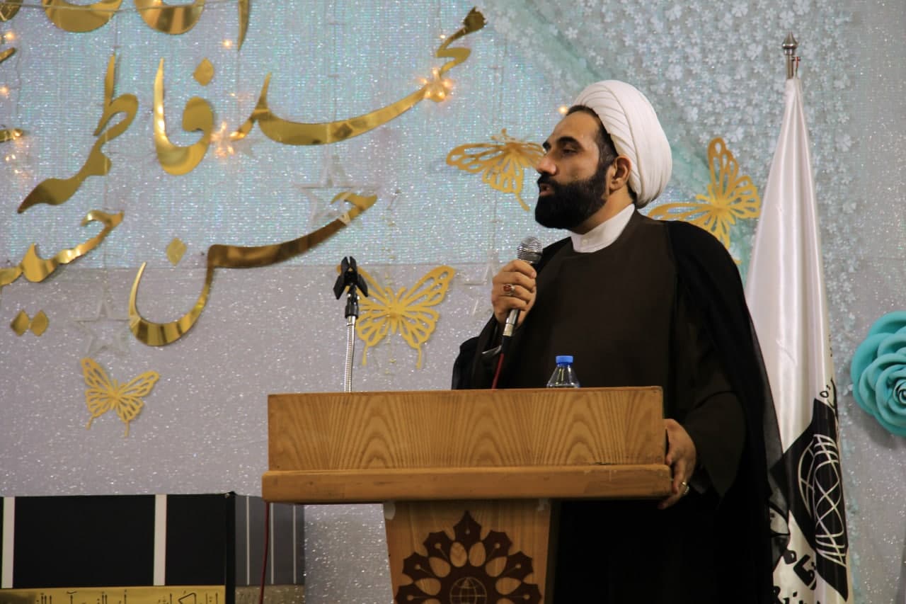 مدیر مرکز تخصصی نماز حجت الاسلام ولیخانی