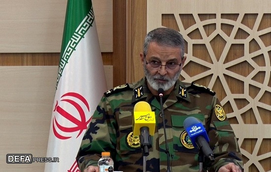 سرلشکر موسوی: نماز راه رشد و کمال را برای ما روشن میکند