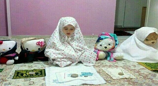 کوچکترین امام جماعت!