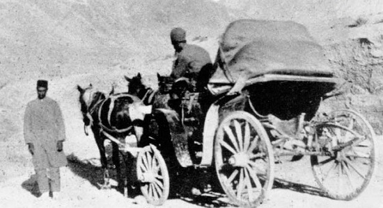 درشکه در بیابان