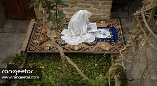 بعضی از عبادت ها بمونه برای خونه