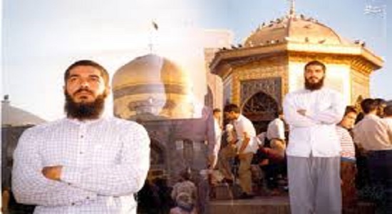 اذان می گفت حتی در محاصره 