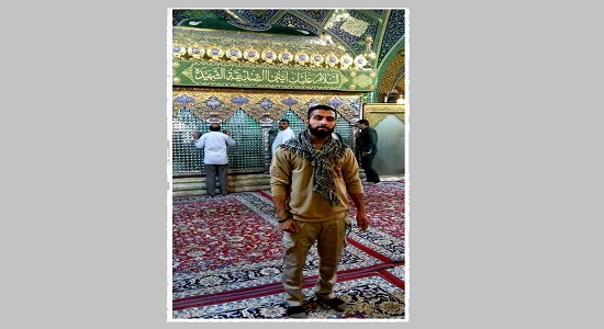 اذان شهید مدافع حرم در حرم حضرت رقیه قبل از شهادت