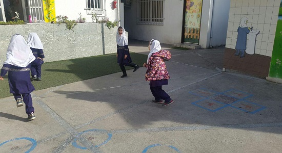 بازی لی لی خذفی