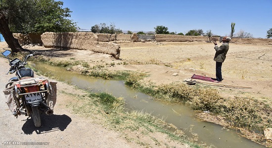 نماز اول وقت در مزرعه