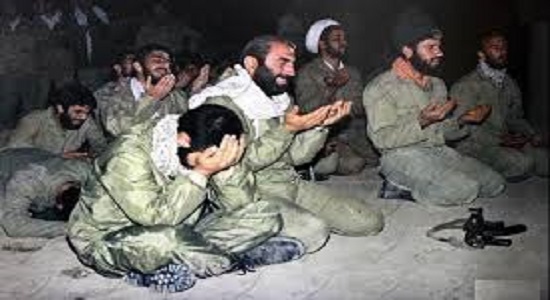   از نماز شب بچه متوجه شب عملیات می شدیم!