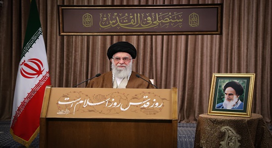 متن قاب پشت صحنه سخنرانی امام خامنه ای
