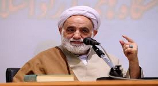 حجت الاسلام قرائتی؛ مثال زیبا برای ثواب نماز جماعت