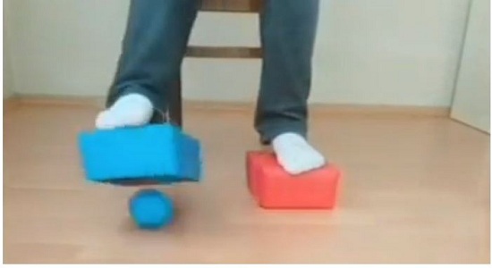 بازی های جمع آوری توپ های دو رنگ