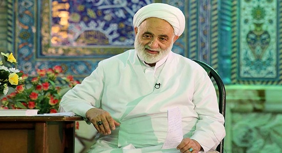 استاد قرائتی؛ نماز جنگ با شیطان