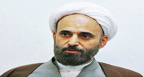 یک استاد دانشگاه: امام جماعت درونگرا نباشد/مساجد تقویت شوند