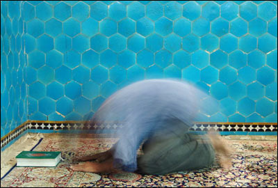 به سرعت برق و باد