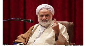 ضرورت مطالعه كتاب اسرارالصلاه توسط مدیران مدارس