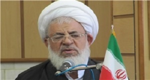 امام جمعه یزد هشدار داد شبکههای مجازی جوانان را از یاد خدا دور نکند