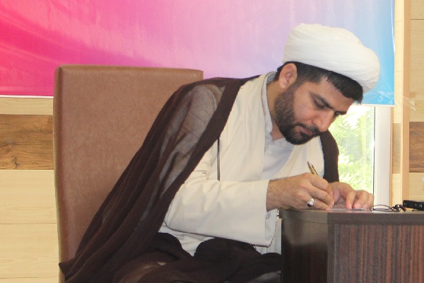 حجت الاسلام آیتی مدیر مرکز تخصصی نماز در یادداشتی عنوان نمود: