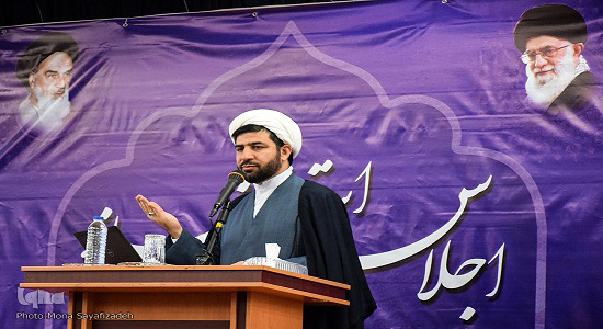 ضایع شدن نماز موجبات پیروی از شهوات، گمراهی و فساد را در مردم ایجاد می کند