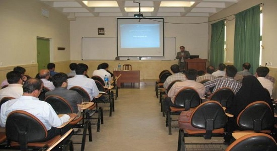 نماز یا کلاس دانشگاه؟