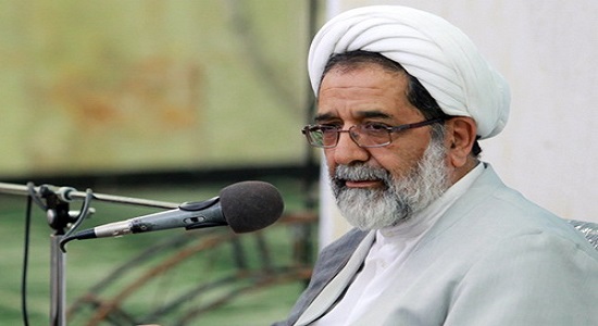 از عزاداری عقب بکشیم نماز را زیر سؤال میبرند/ پیادهسازی پیام عاشورا در صحنه اجتماع