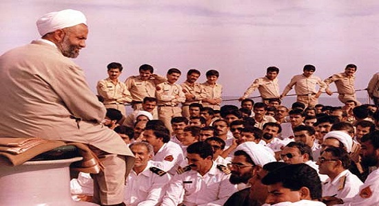 سخنرانی حجت الاسلام والمسلمین قرائتی در جبهه