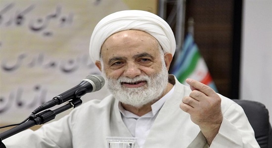 حجت الاسلام و المسلمین قرائتی؛ نماز متواضعانه 1