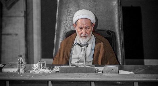 نگاهی به زندگینامه و خدمات علمی آیتالله محمد یزدی