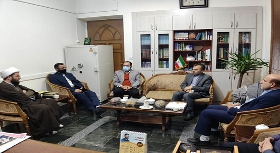 بهره مندی از دانشآموزان مؤذن و مکبر در تریبون های نماز جمعه