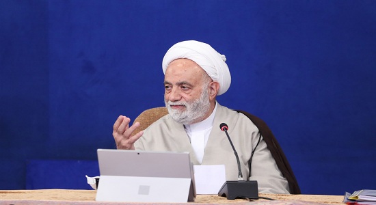 حجت الاسلام و المسلمین قرائتی؛ حضور قلب در نماز