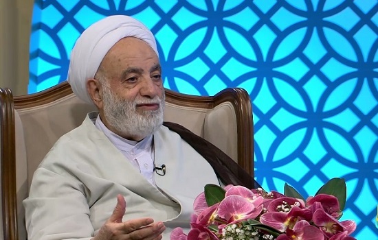 خاطره حجت الاسلام و المسلمین قرائتی از دو استاد دانشگاه درباره شگفتیهای نماز