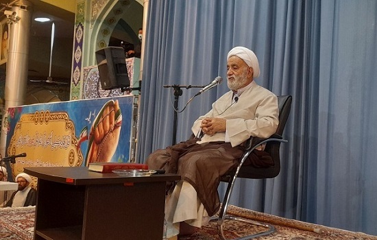 بصیرت جوانان خنثی کننده توطئه افکنی دشمنان است