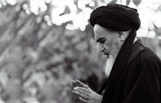 همراهی خداوند با انقلاب